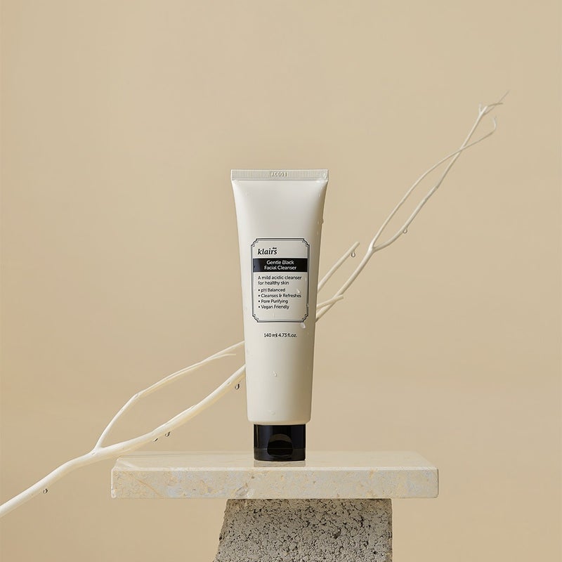 Dear Klairs Gentle Black Foaming Facial Cleanser 140 ml Dear Klairs