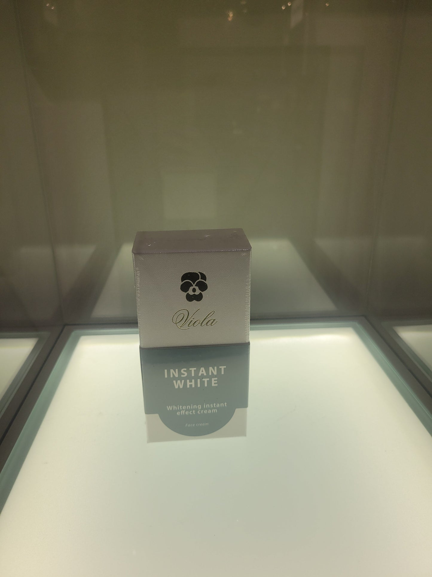 Viola Instant White Face Cream كريم التفتيح الفوري ( original )